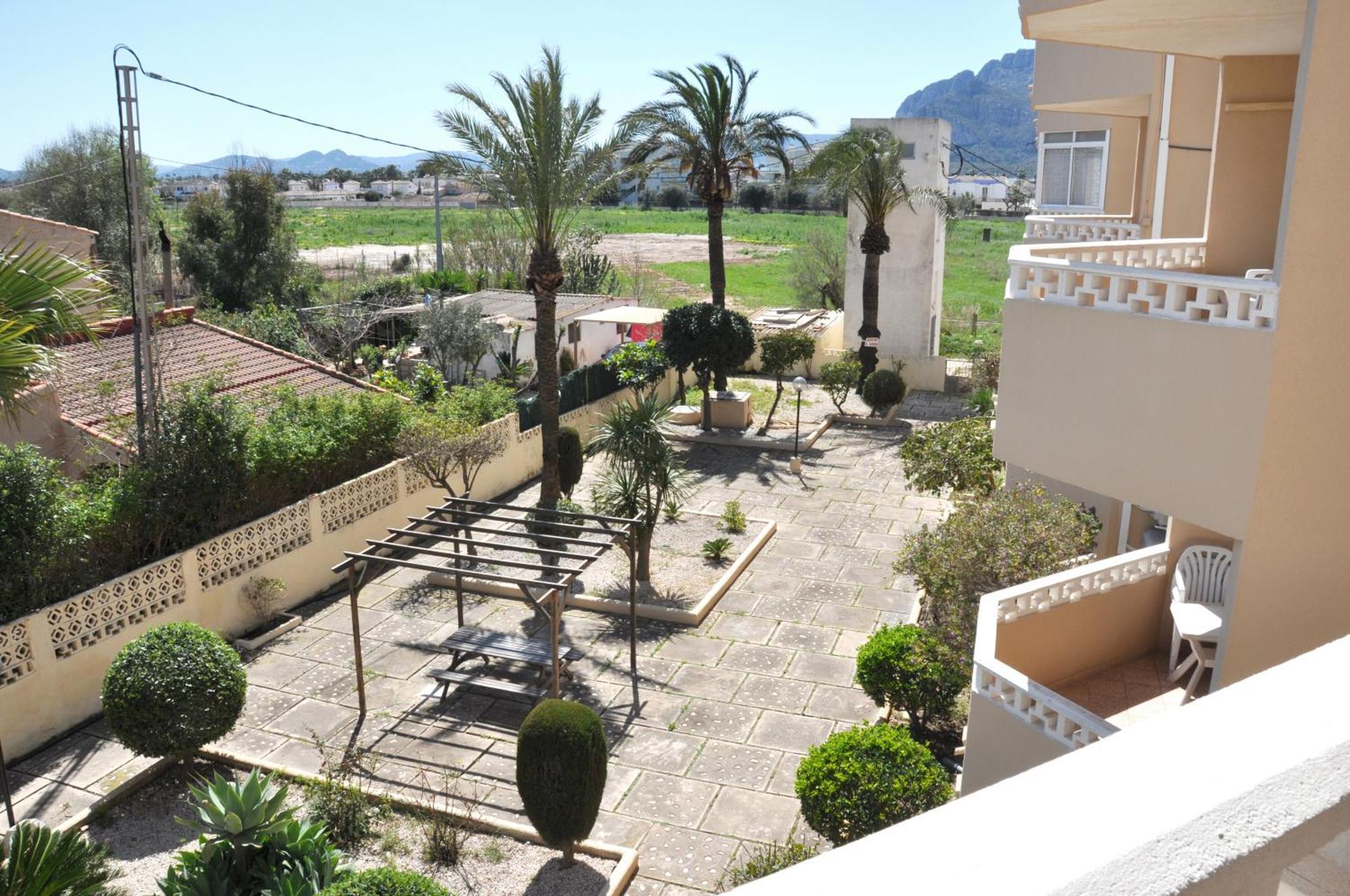 Apartamentos Las Rosas Denia Bagian luar foto